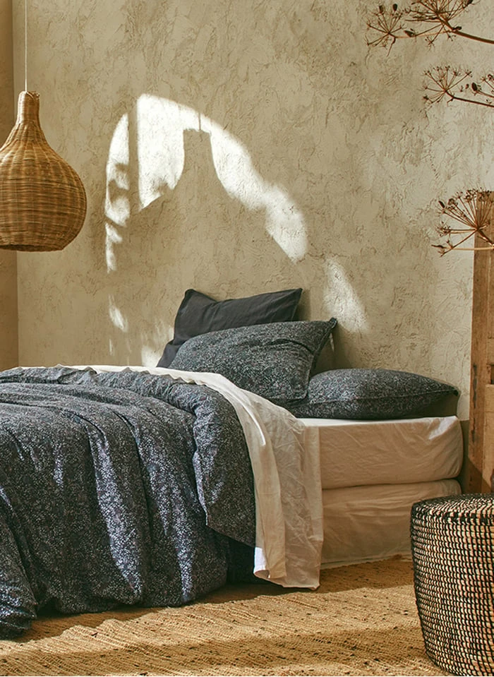 Taie D'oreiller Imprimé Fleuri En Lin Et Coton Biologique | Gris 6 Taie D'oreiller Imprimé Fleuri En Lin Et Coton Biologique | Gris – Image 6