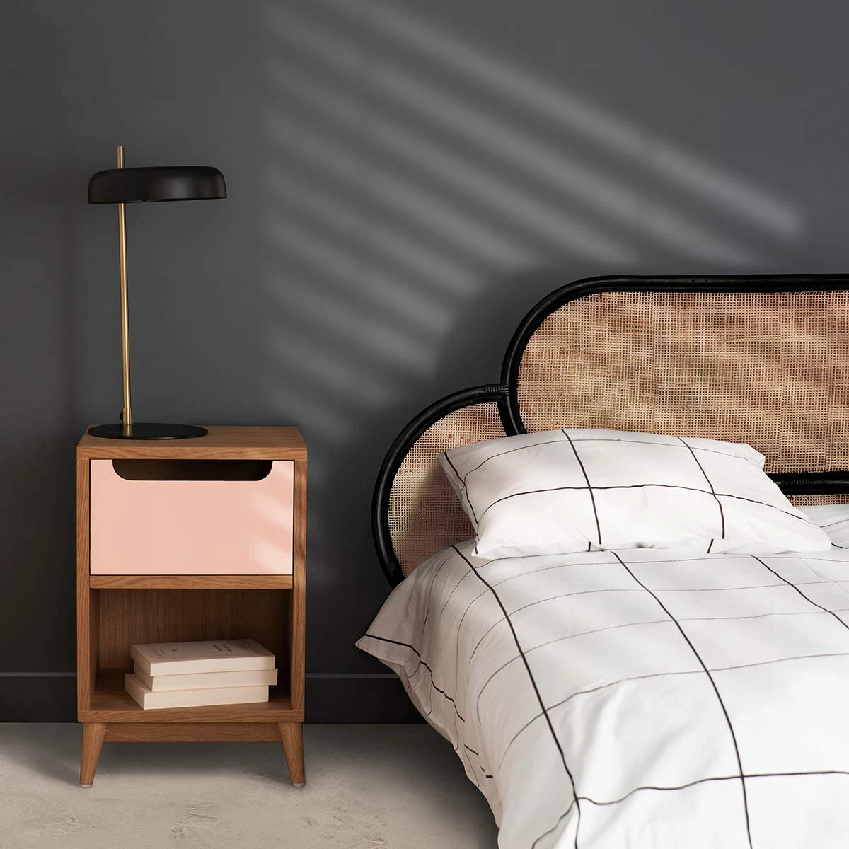 UNIK - Table De Chevet En Chene Miel | Rose 2 UNIK - Table De Chevet En Chene Miel | Rose – Image 2